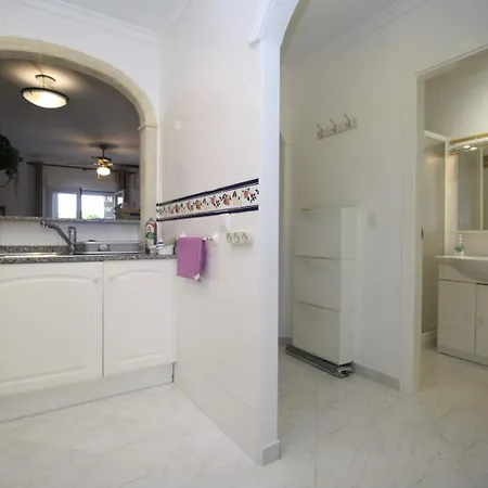 Casa Mila 펜션 데니아