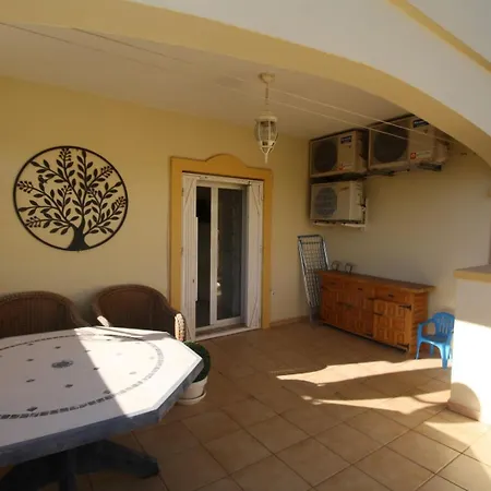 Casa Mila 펜션 데니아